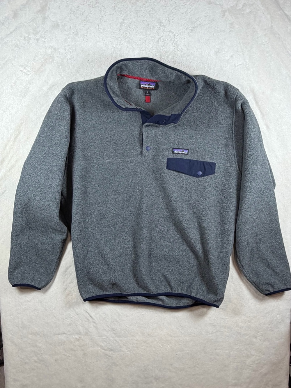 Patagonia Medium Gray Pullover Synchilla Snap T Fleece with Navy Trim